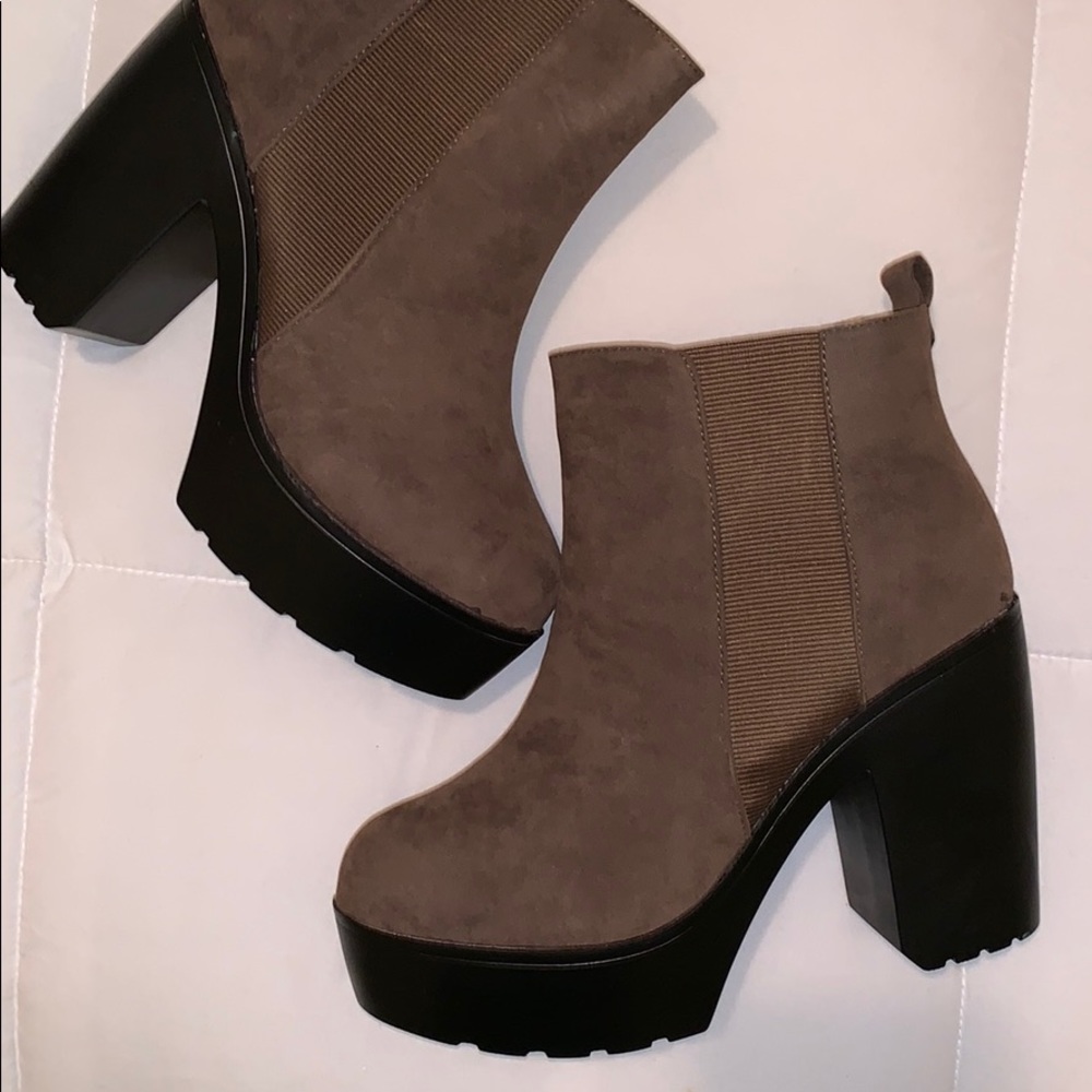 Brown suede chunky booties